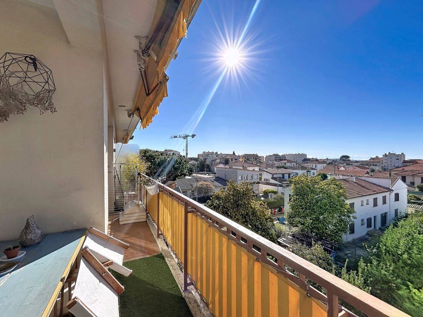 Appartement 2 pièces 61 m² · à Saint-Laurent-du-Var · 61,3 m² · 285 000 €