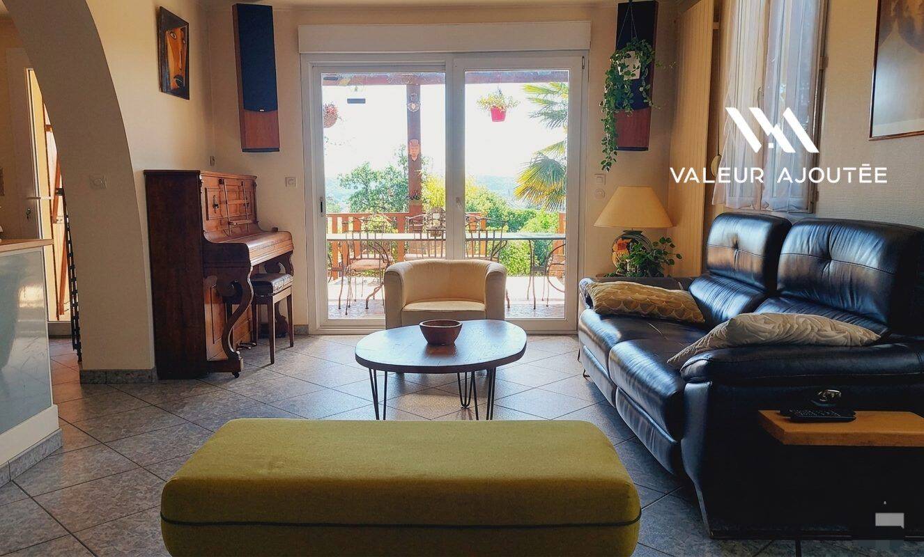 Maison 6 pièces 140 m² · à Oissel · 140 m² · 284 000 €