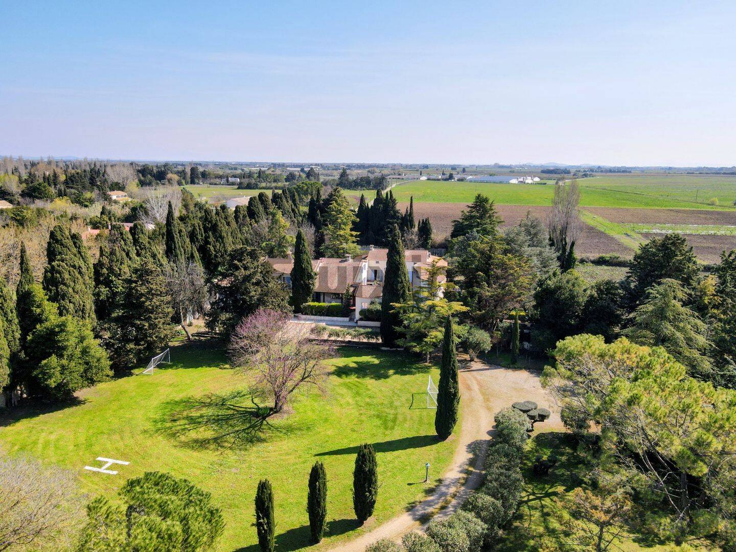 Maison 30 pièces 767 m² · à Nîmes · 767 m² · 1 090 000 €