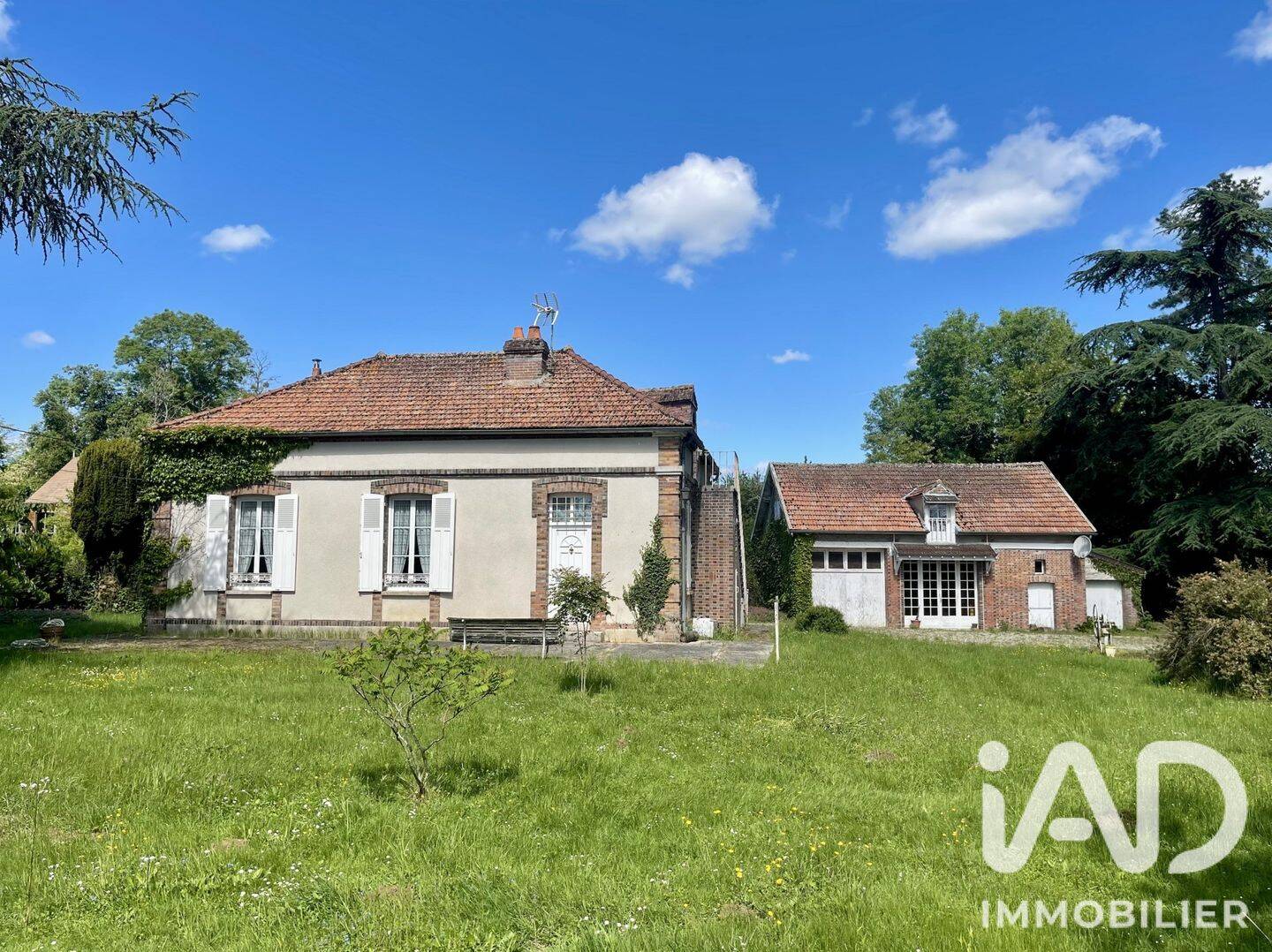 Maison 7 pièces 749 m² · à Égriselles-le-Bocage · 749 m² · 149 000 €