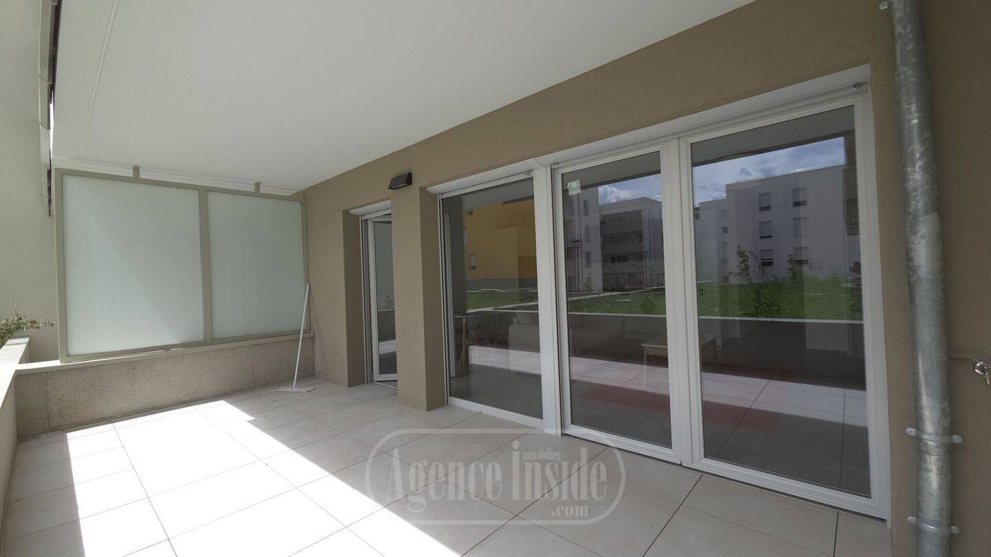 Appartement 3 pièces 67 m² · à Ferney-Voltaire · 67 m² · 1 800 €