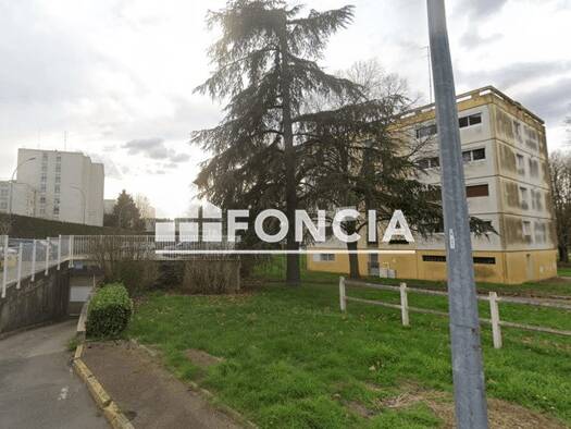 Parking à louer 42 € Croix Blanche-Plein Ciel-Nord Est Le Mée-sur-Seine 77350