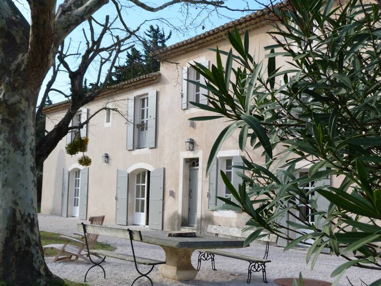 Mas à vendre 2 650 000 € 10 pièces 6 chambres 350 m² 22 000 m² de terrain Eygalières 13810