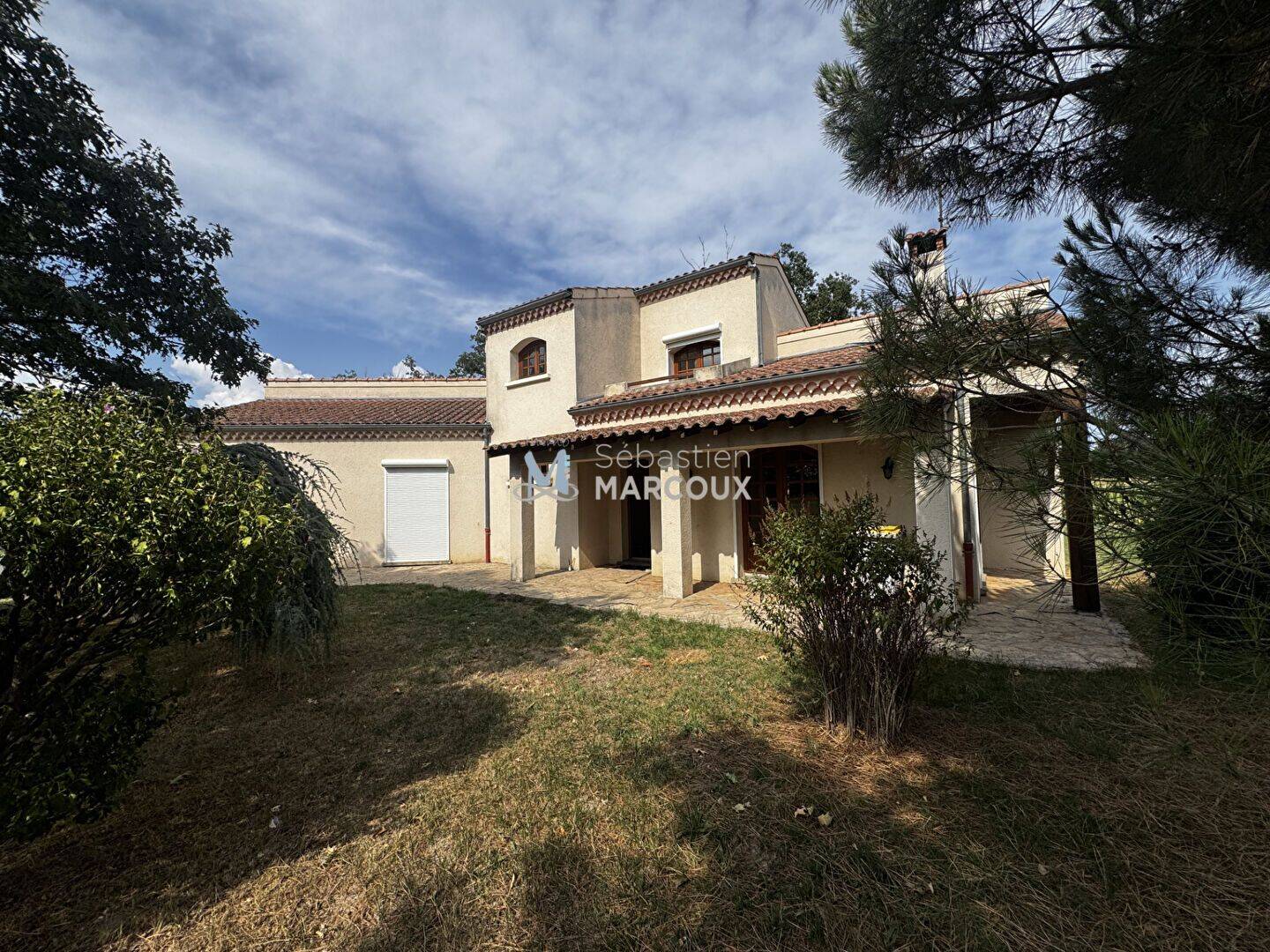 Maison 5 pièces 114 m² · à Mornand-en-Forez · 114 m² · 950 €