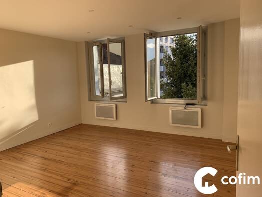 Appartement à louer 548 € 2 pièces 1 chambre 51,5 m² 3ème étage Pau Sud Pau 64000