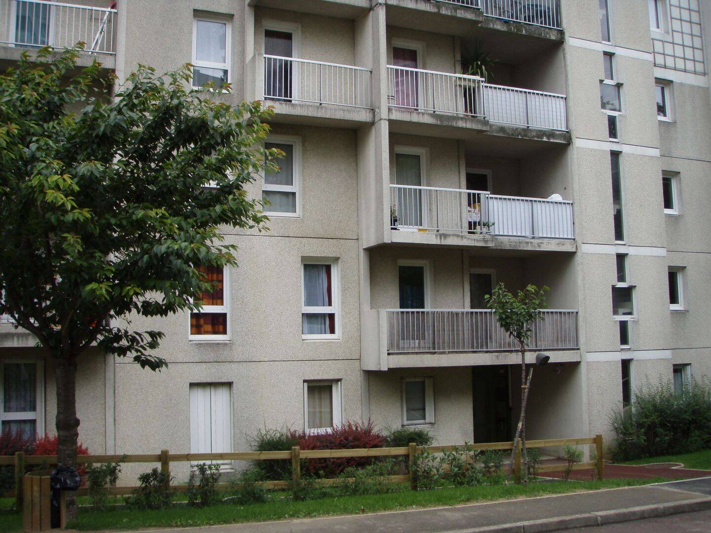 Appartement 3 pièces 60 m² · à Marly-le-Roi · 59,9 m² · 808 €