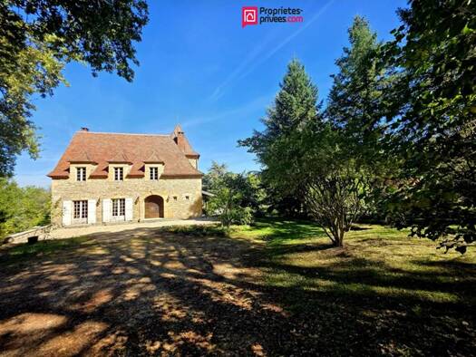 Maison à vendre 399 000 € 4 pièces 3 chambres 235 m² 7 000 m² de terrain Bélaye 46140