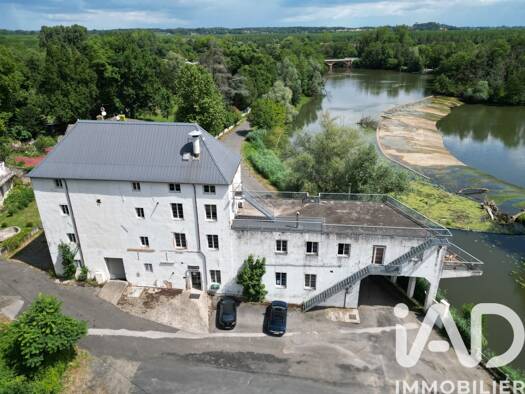 Immeuble à vendre 480 000 € 900 m² Cuisery 71290