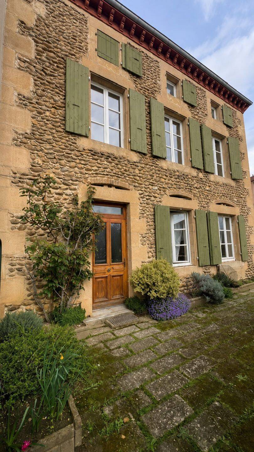 Maison 5 pièces 132 m² · à Châteauneuf-de-Galaure · 132 m² · 248 000 €