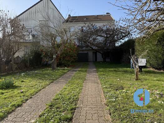 Appartement à louer 975 € 2 pièces 1 chambre 26,7 m² RDC Fond Mondétour Orsay 91400