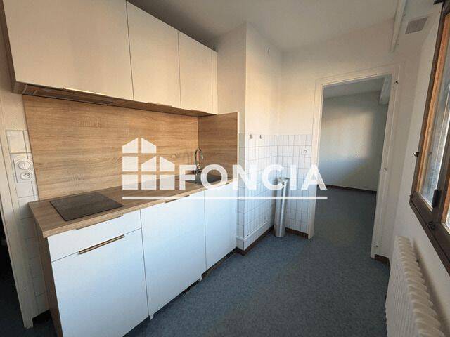 Appartement 2 pièces 42 m² · à La Roche-sur-Foron · 41,6 m² · 665 €