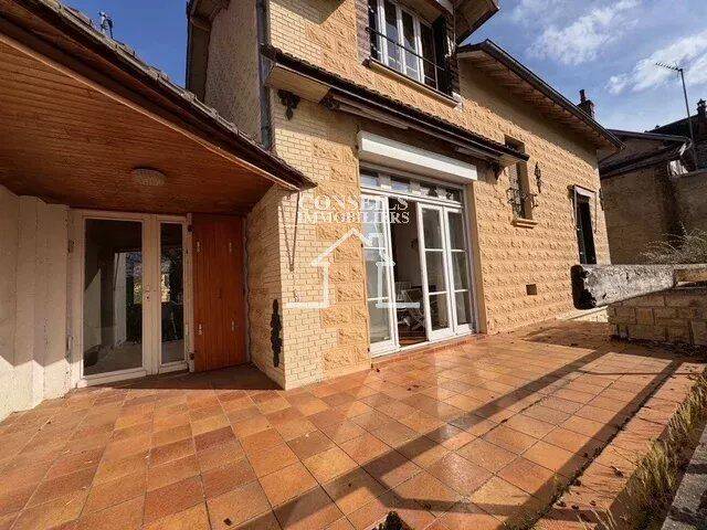 Maison 7 pièces 148 m² · à Villeneuve-sur-Yonne · 148 m² · 189 900 €