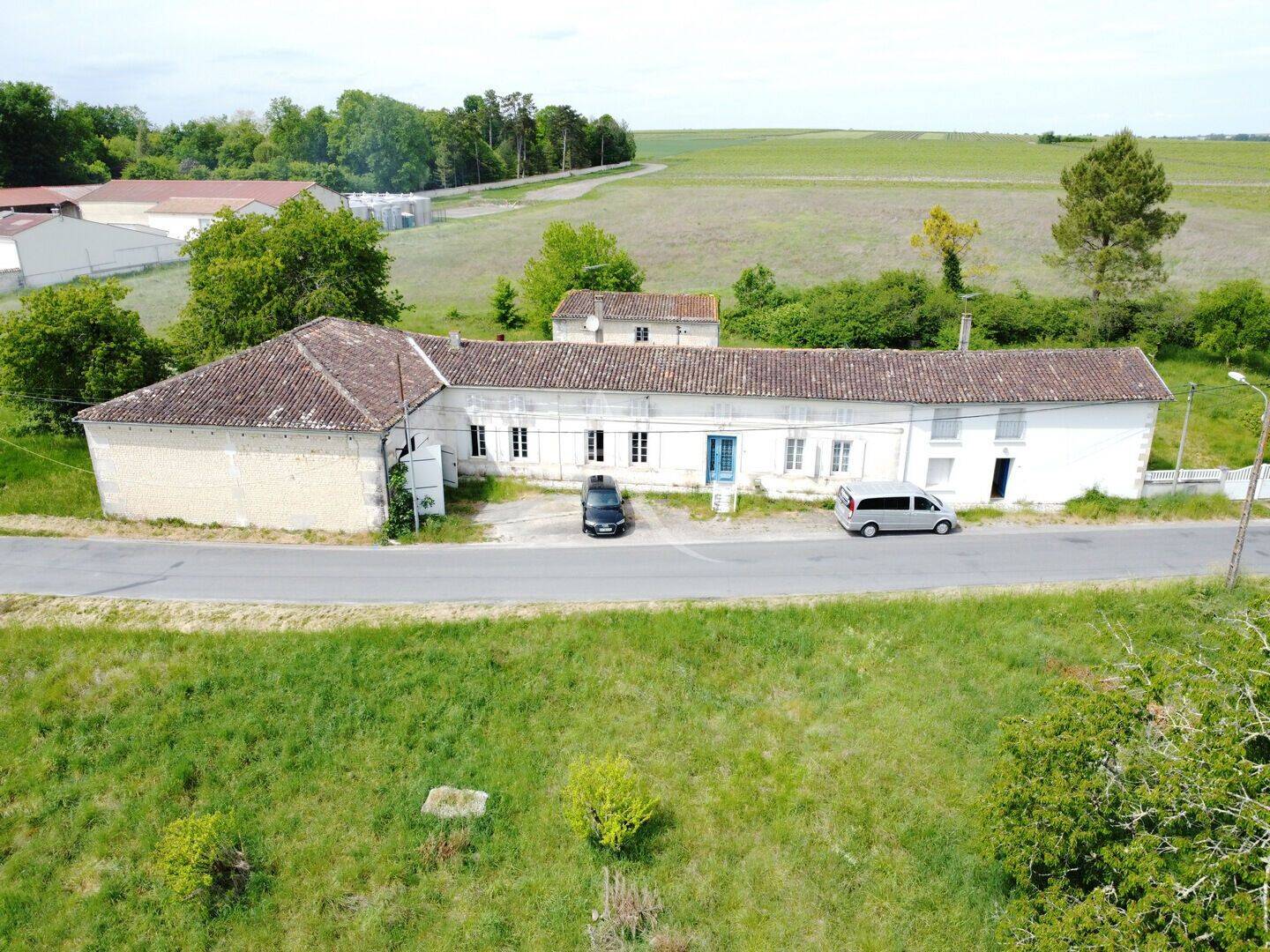 Maison 6 pièces 170 m² · à Salles-d'Angles · 170 m² · 178 500 €