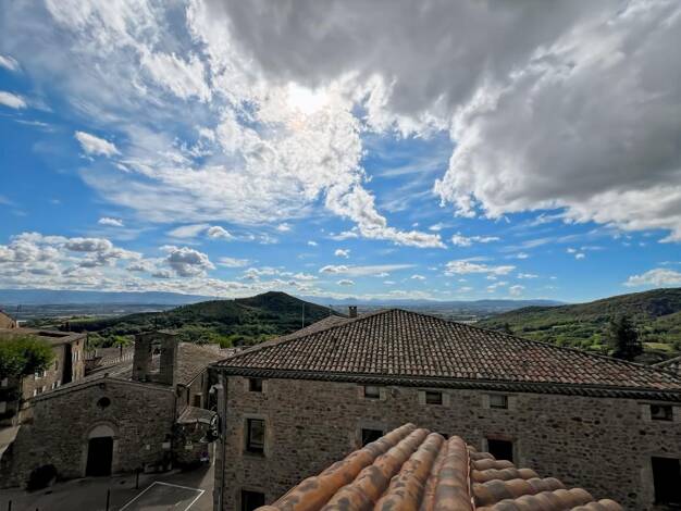 Maison à vendre 440 000 € 5 pièces 4 chambres 226 m² 293 m² de terrain Saint-Georges-les-Bains 07800