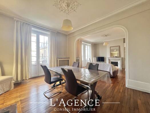 Appartement à louer 800 € 4 pièces 2 chambres 97 m² Étage 1/2 Limoges 87000