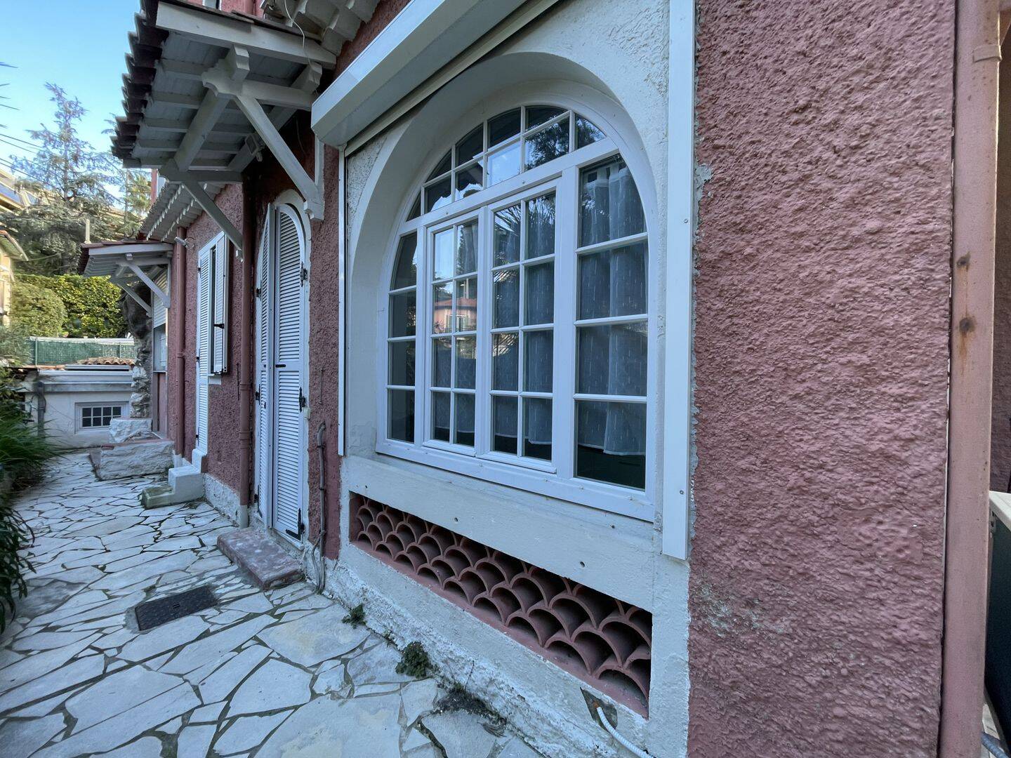 Appartement 1 pièce 28 m² · à Nice · 28,2 m² · 890 €