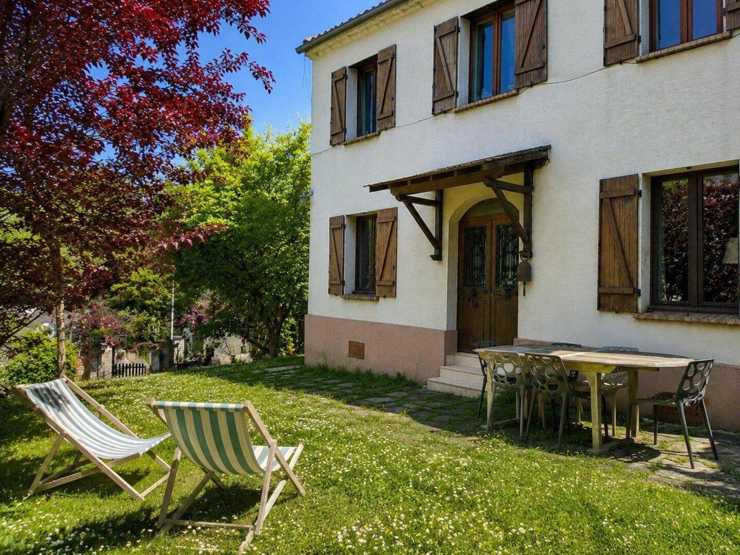 Maison 8 pièces 180 m² · à Sèvres · 180 m² · 824 000 €