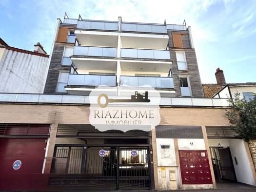 Appartement à vendre 190 000 € 2 pièces 1 chambre 46 m² Étage 3/5 Baudouin République Le Bourget 93350