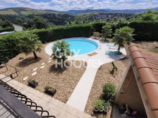 Maison à vendre 329 000 € 7 pièces 4 chambres 173 m² 1 503 m² de terrain La Roche-Les Flaches Rive-de-Gier 42800