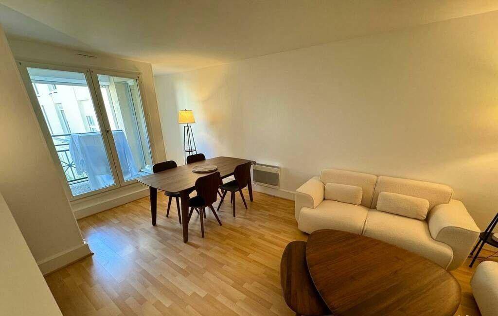 Appartement 2 pièces 47 m² · à Versailles · 47 m² · 1 990 €/mois