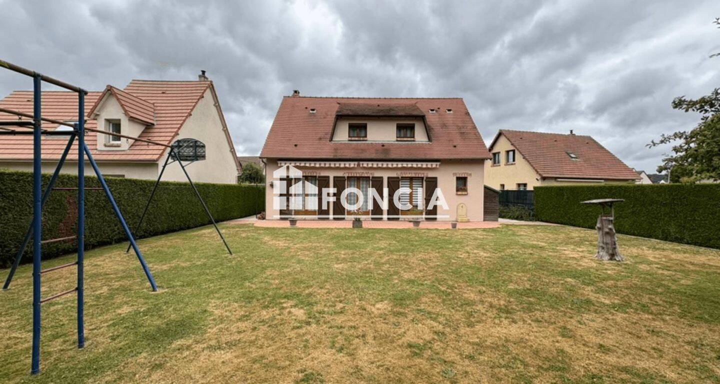 Maison 6 pièces 126 m² · à Grand-Couronne · 125,6 m² · 294 000 €