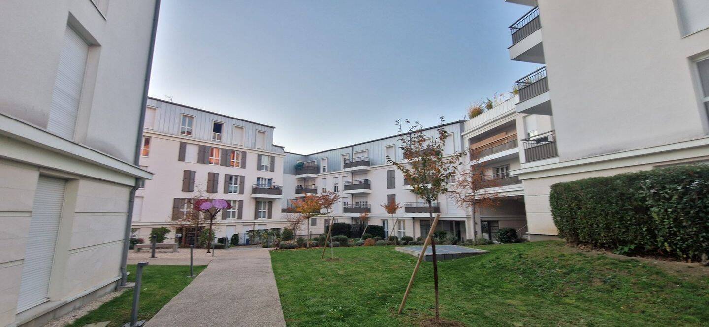 Appartement 3 pièces 76 m² · à Argenteuil · 75,6 m² · 1 161 €