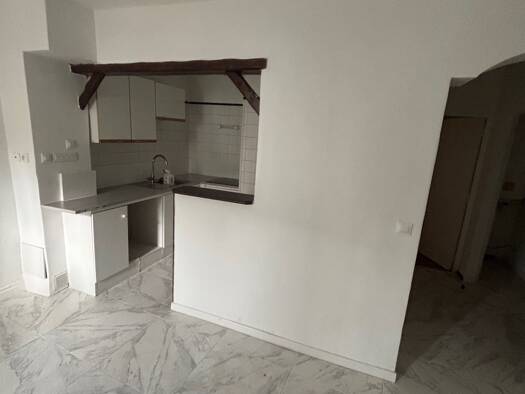 Appartement à louer 635 € 2 pièces 1 chambre 34 m² disponible dès maintenant La Ferté-Gaucher 77320