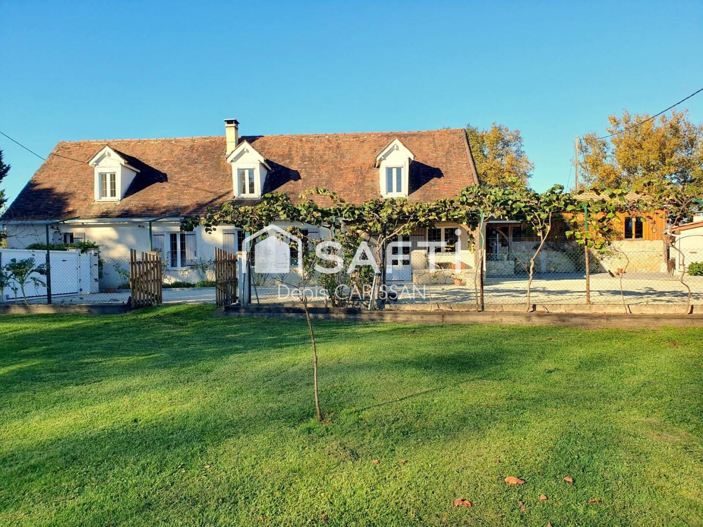 Maison 13 pièces 316 m² · à Bergerac · 316 m² · 399 000 €
