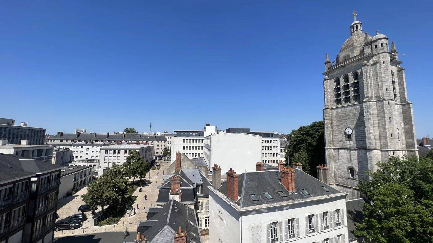 Appartement 1 pièce 30 m² · à Orléans · 30 m² · 568 €