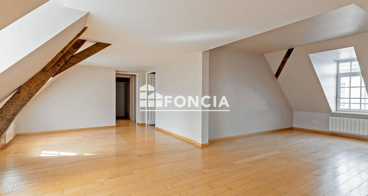 Appartement 3 pièces 89 m² · à Lille · 89 m² · 300 000 €