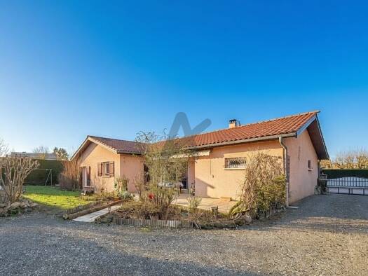 Maison de plain-pied à vendre 450 000 € 5 pièces 4 chambres 126 m² 790 m² de terrain L'Arbresle 69210