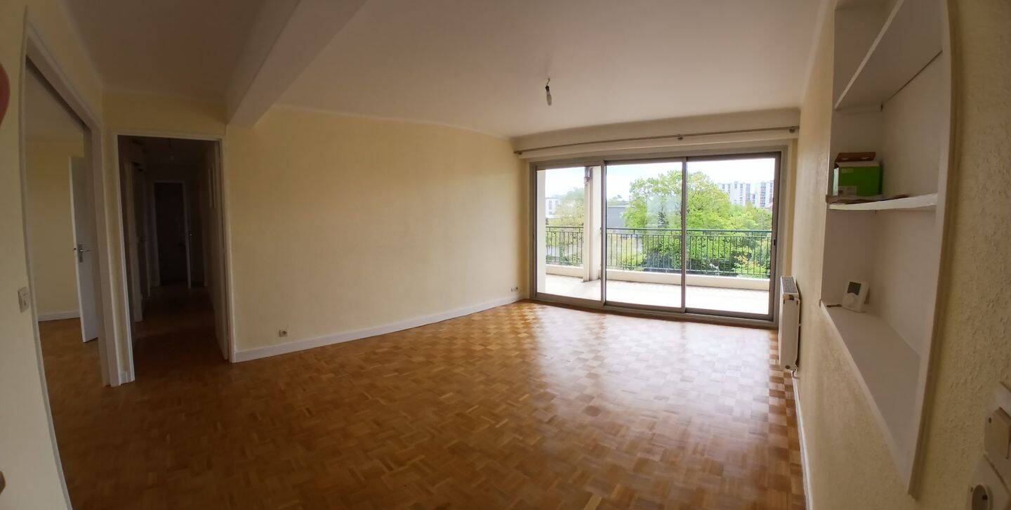 Appartement 4 pièces 77 m² · à Saint-Brieuc · 76,5 m² · 825 €