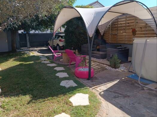 Maison à vendre 229 950 € 8 pièces 3 chambres 106 m² 250 m² de terrain Le Teil 07400