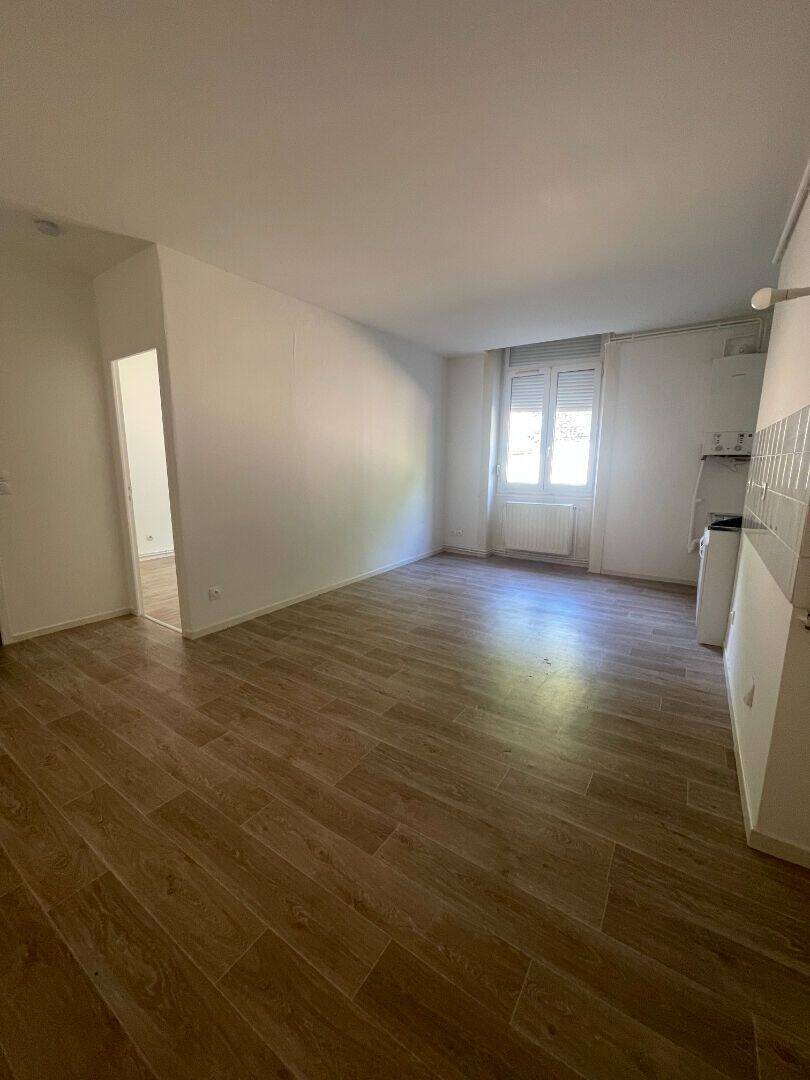 Appartement 2 pièces 39 m² · à Saint-Genest-Lerpt · 39 m² · 277 €/mois