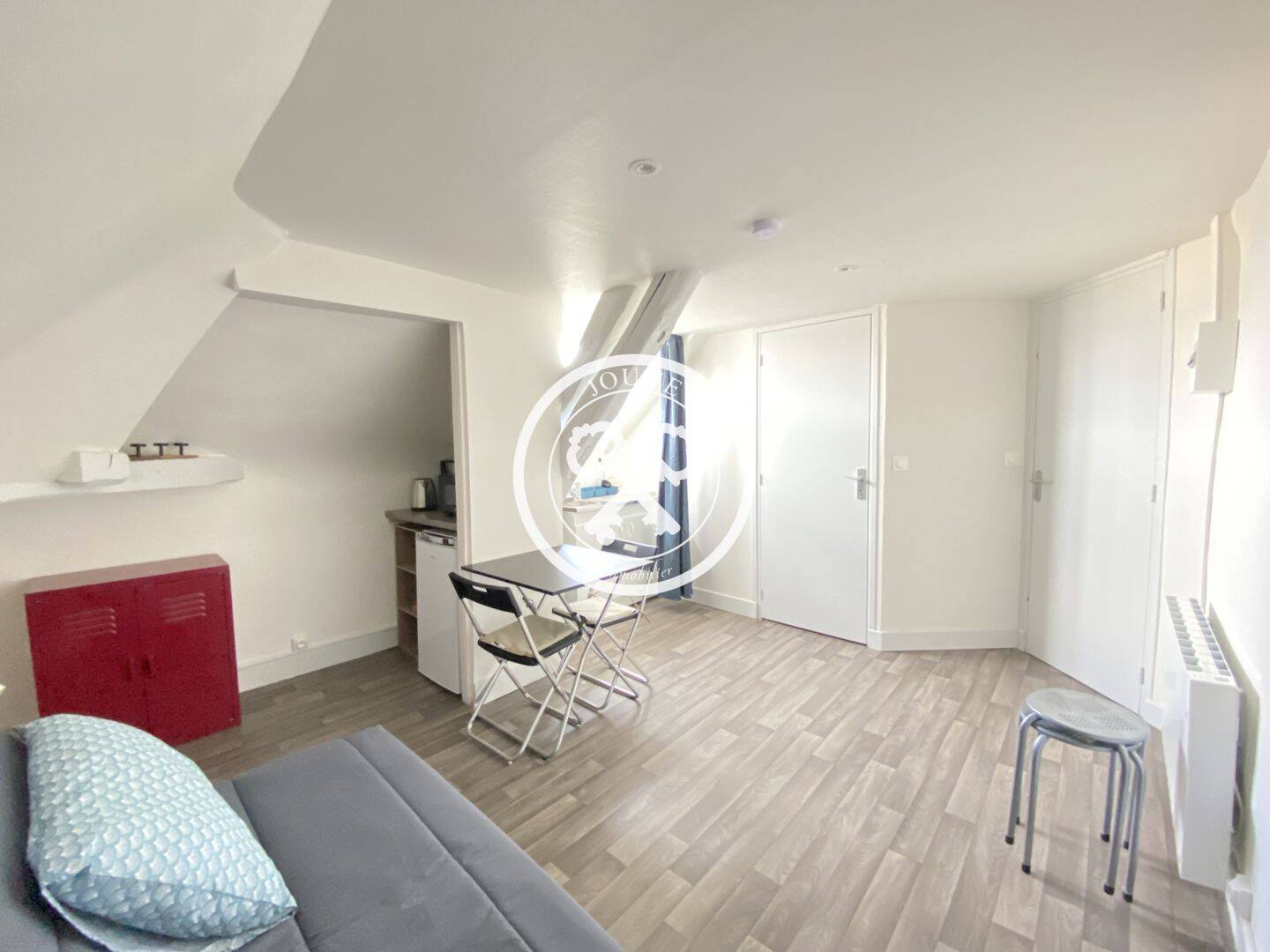Appartement 1 pièce 13 m² · à Troyes · 13,4 m² · 357 €