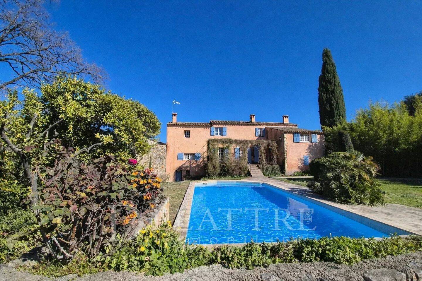 Maison à vendre - Opio - 1 450 000 € - 4 chambres, dès le 20/07/2026 · 1 450 000 €