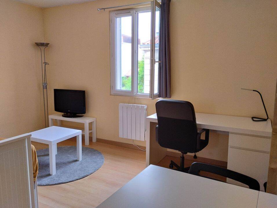 Appartement 1 pièce 23 m² · à Périgueux · 23 m² · 410 €