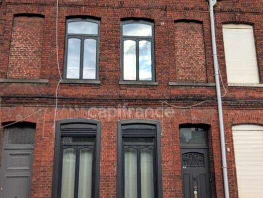 Maison de ville à vendre 189 000 € 6 pièces 4 chambres 146 m² 105 m² de terrain Malsence-Egalité Tourcoing 59200