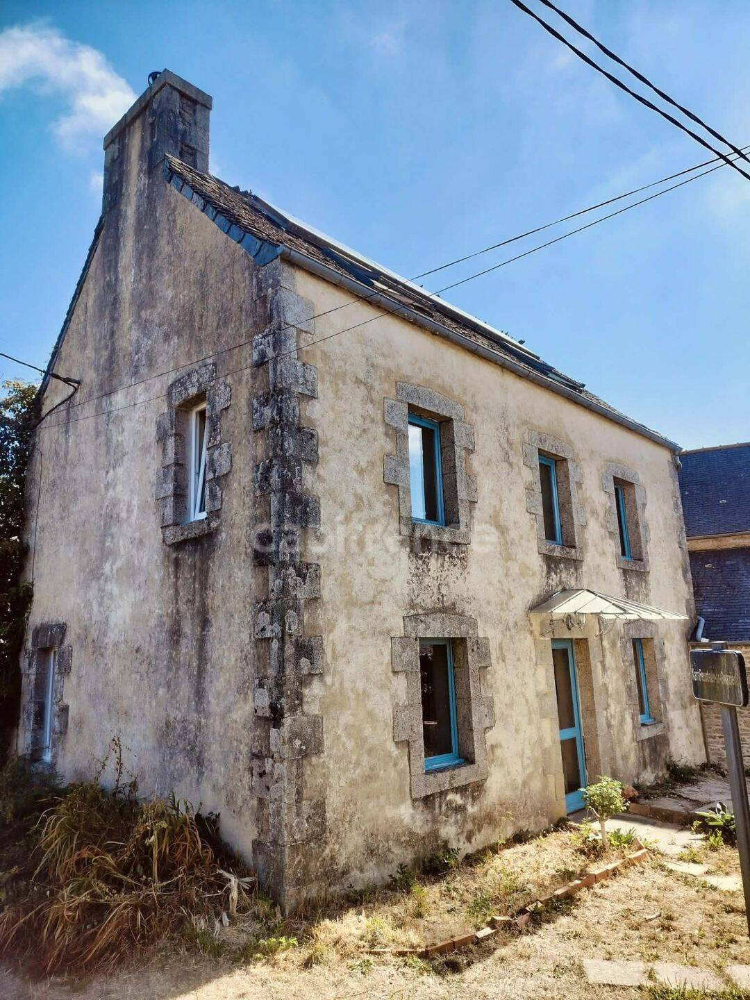 Maison 6 pièces 92 m² · à Berrien · 92 m² · 49 500 €
