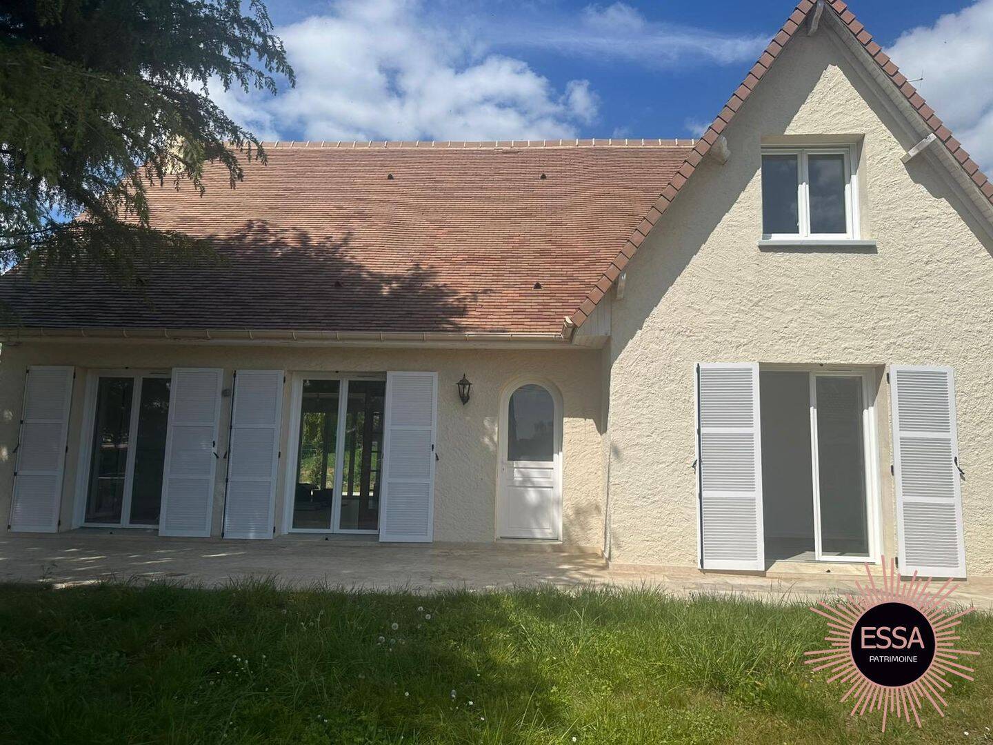 Maison 7 pièces 185 m² · à Maule · 184,5 m² · 2 300 €