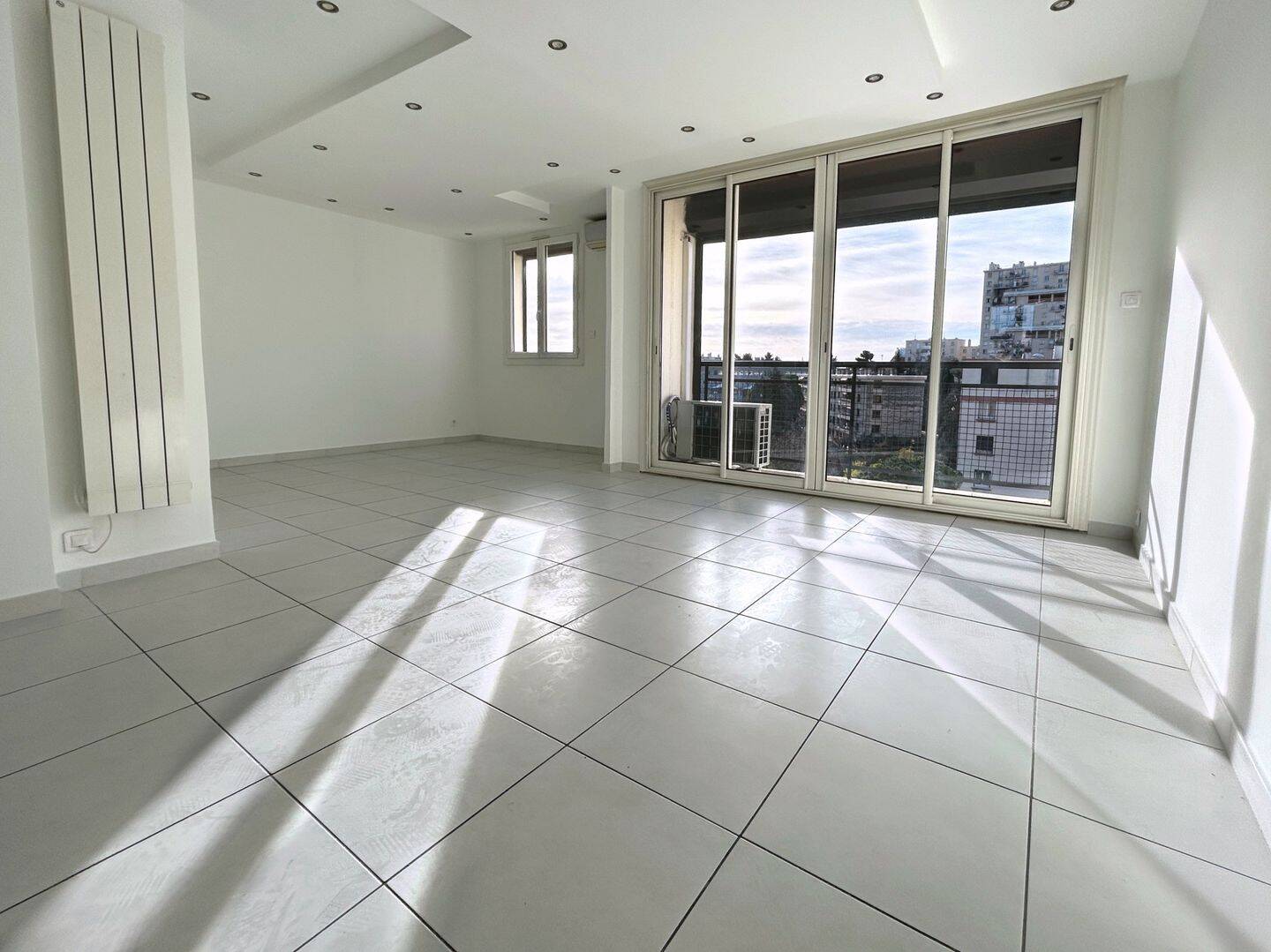 Appartement 4 pièces 65 m² · à Marseille 14ème Arrondissement · 64,9 m² · 95 000 €