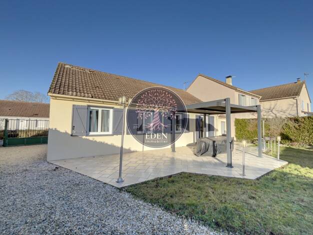 Maison de plain-pied à vendre 189 500 € 5 pièces 3 chambres 87 m² 430 m² de terrain Dreux 28100