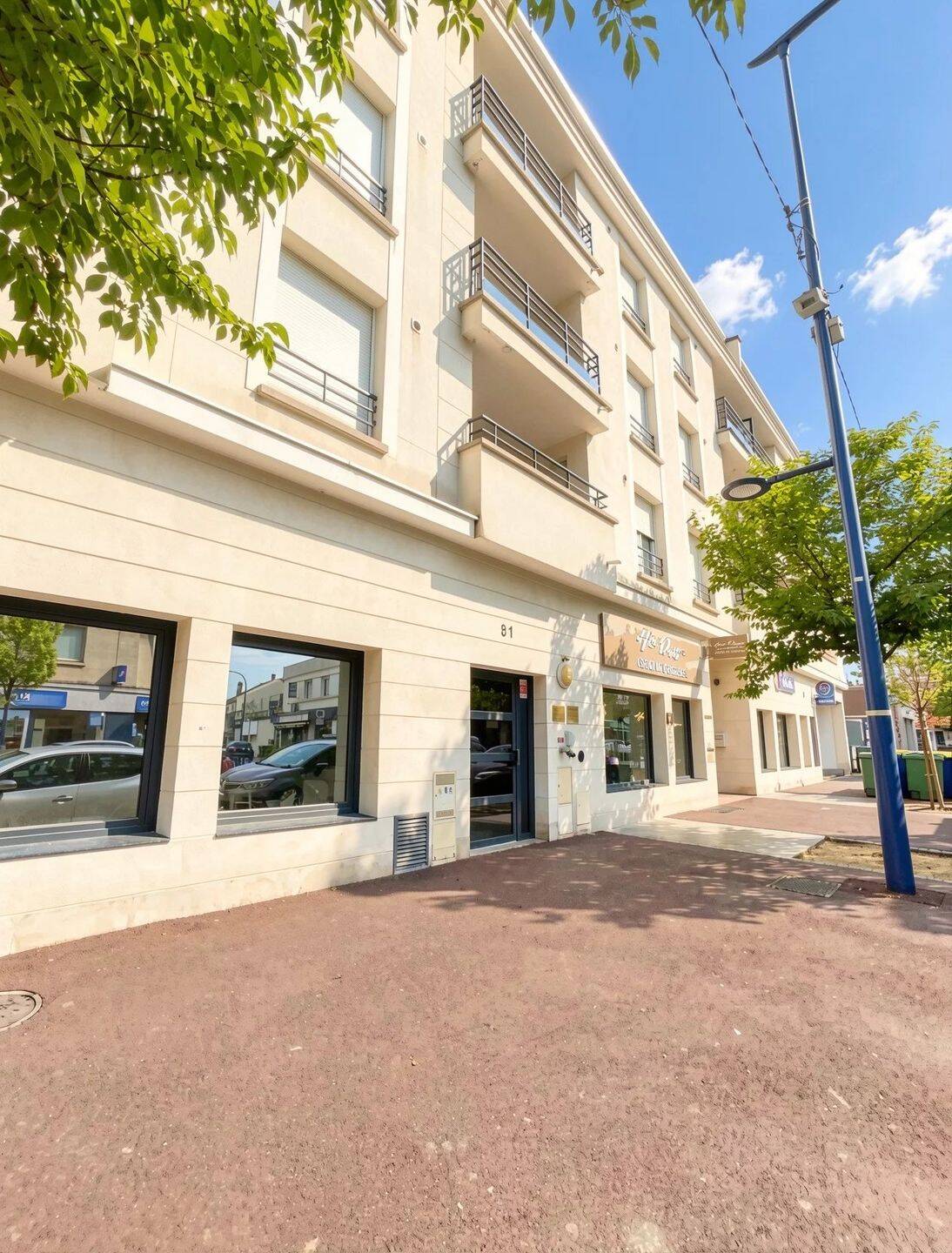 Appartement 2 pièces 51 m² · à Drancy · 50,8 m² · 971 €