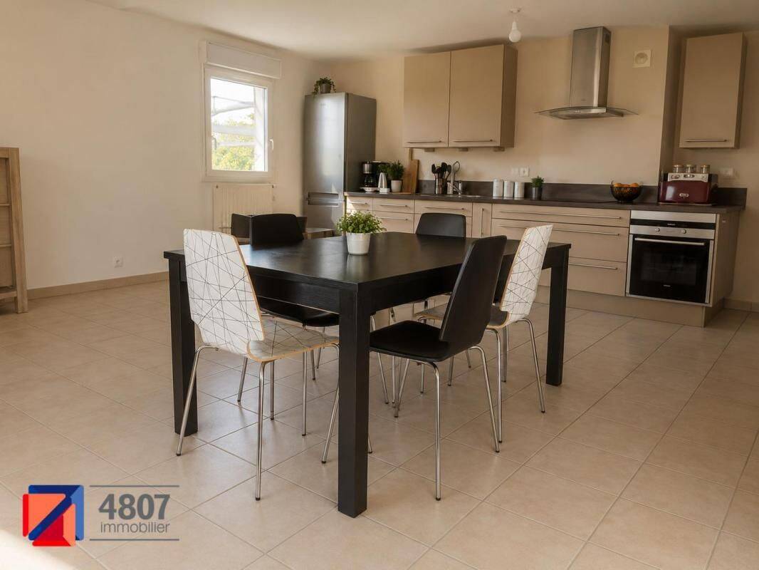 Appartement 4 pièces 88 m² · à Annecy · 88 m² · 1 990 €/mois