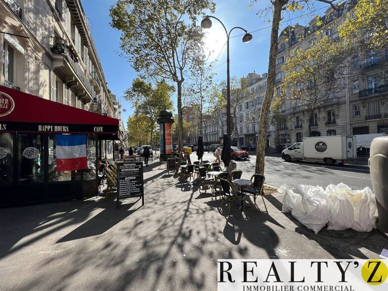 Boutique à louer 2 390 € 2 pièces Paris 3ème 75003