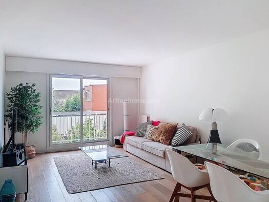 Appartement à vendre 575 000 € 3 pièces 2 chambres 73,8 m² Étage 1/4 Village Fontenay-sous-Bois 94120
