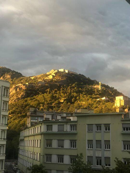 Appartement 1 pièce 38 m² · à Grenoble · 38 m² · 730 €/mois