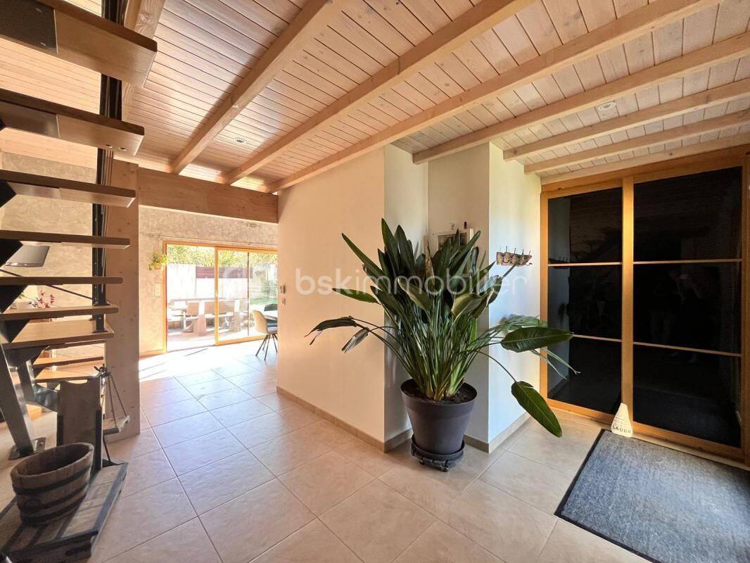 Maison 7 pièces 162 m² · à Le Loroux-Bottereau · 162 m² · 360 000 €
