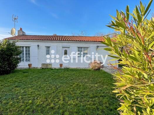 Maison de plain-pied à vendre 199 000 € 4 pièces 2 chambres 90 m² 775 m² de terrain Vairé 85150