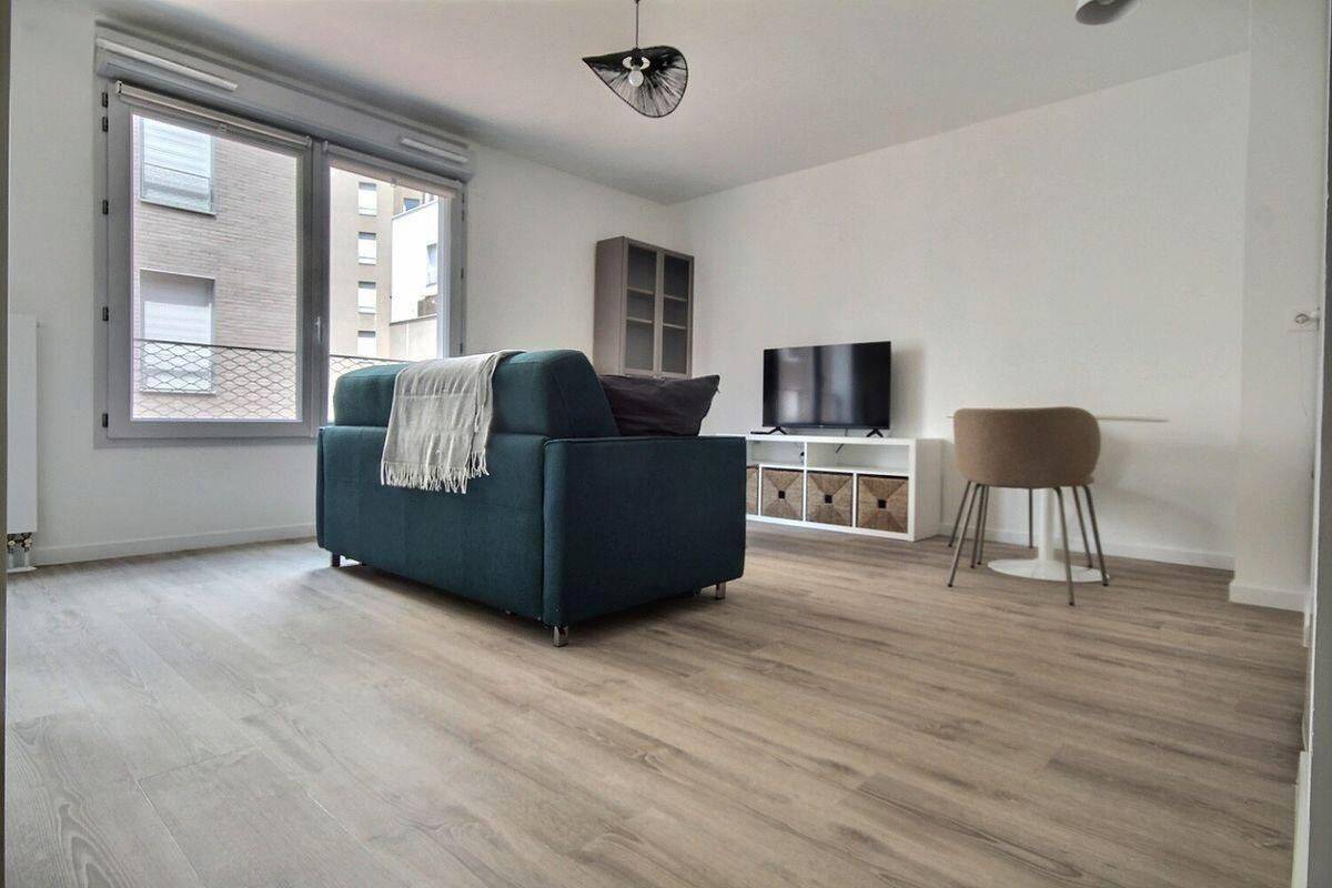 Appartement 1 pièce 32 m² · à Romainville · 32 m² · 920 €